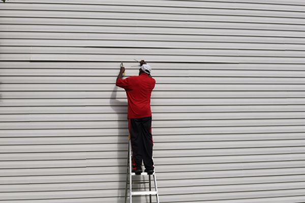Loose Siding Repair in Traverse City