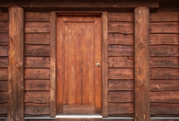 Log Cabin Siding Installation in Traverse City